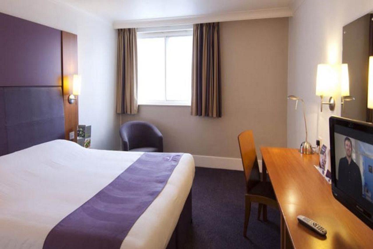 Premier Inn Warrington South Kültér fotó